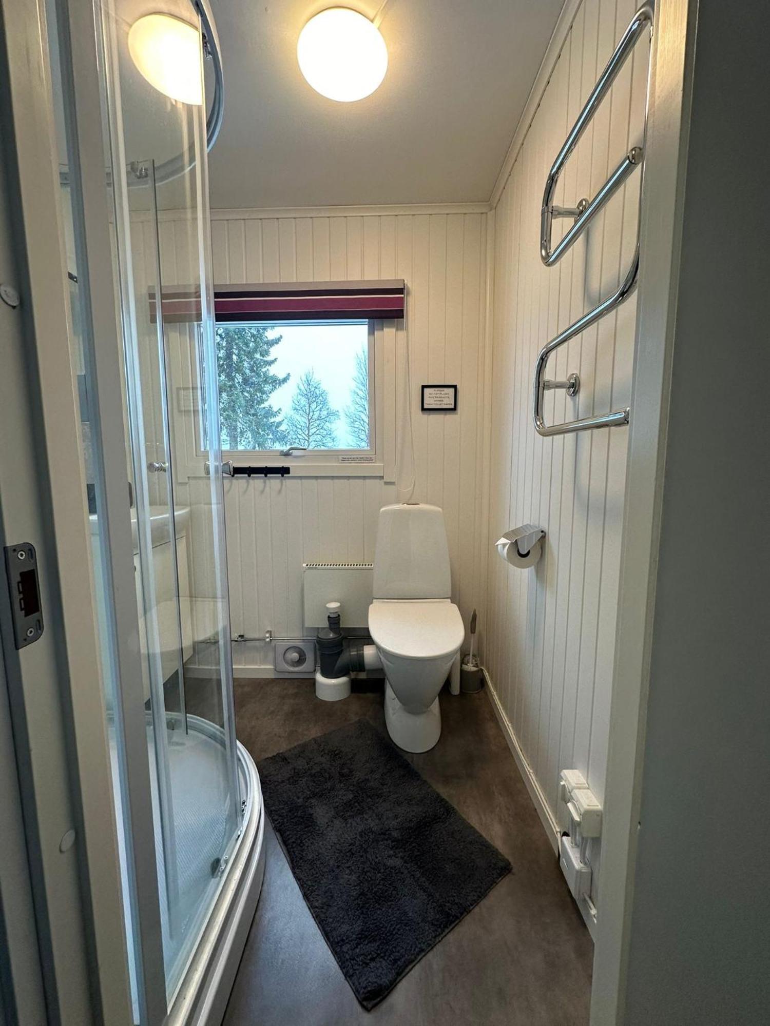 Camp Caroli Family House Villa Jukkasjarvi Bagian luar foto