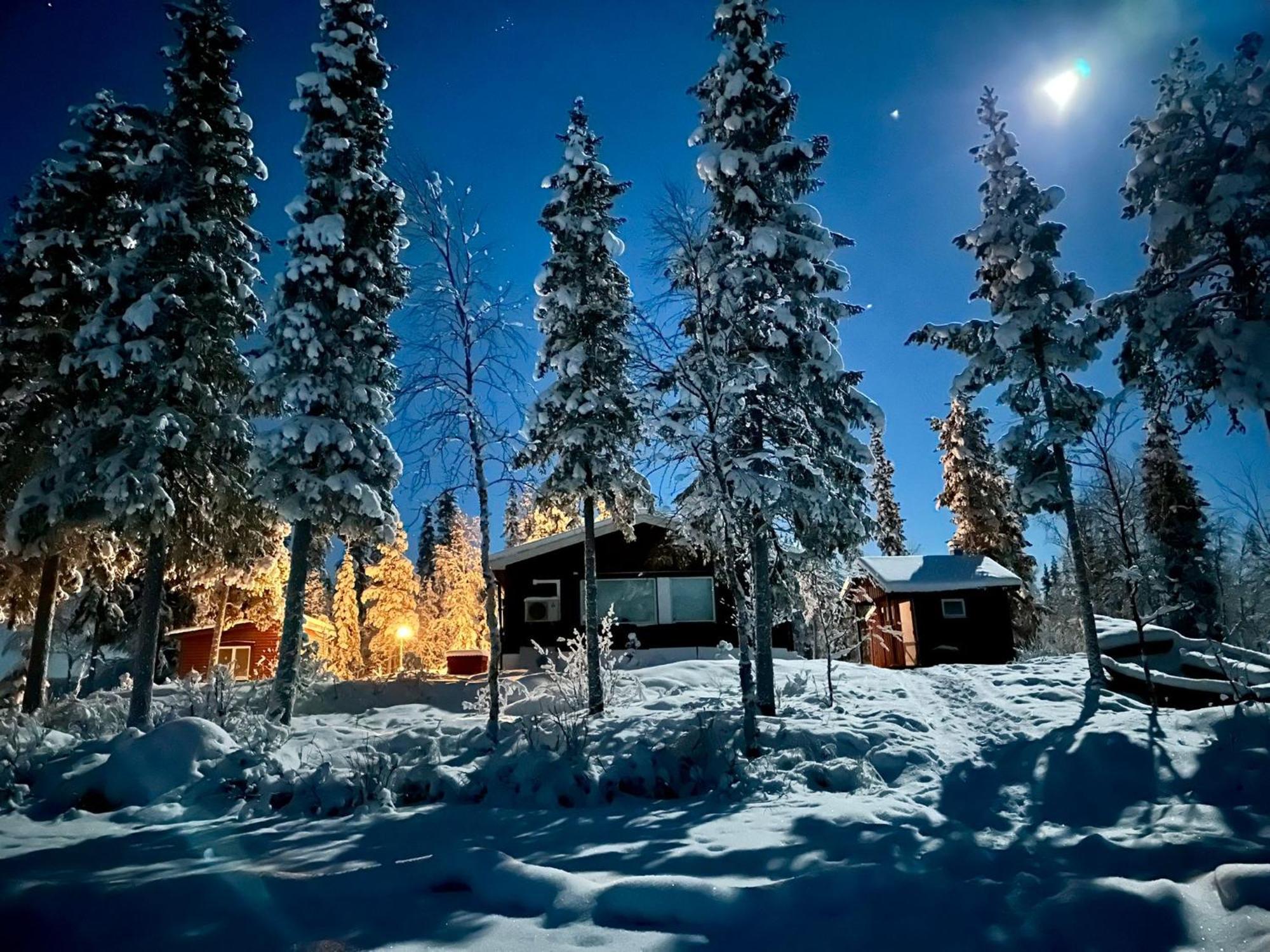 Camp Caroli Family House Villa Jukkasjarvi Bagian luar foto